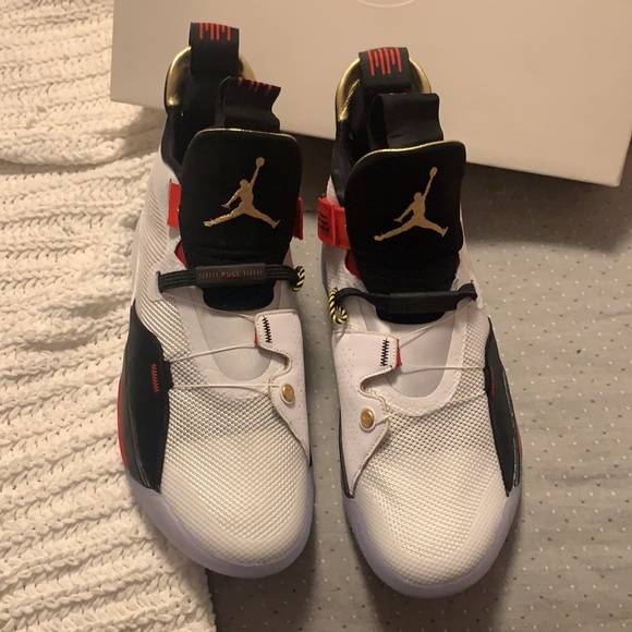 NEW unworn Jordan 33 Sz 10 “Future of Flight” main image 5